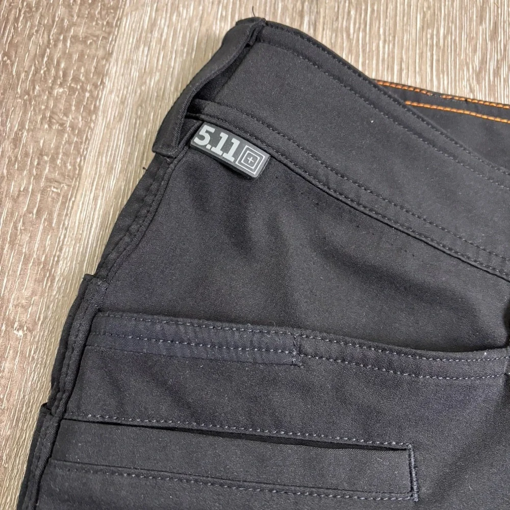 5.11 Tactical Shorts Mens‎ 44 Black Vaporlite Performance Stretch Pockets 73331